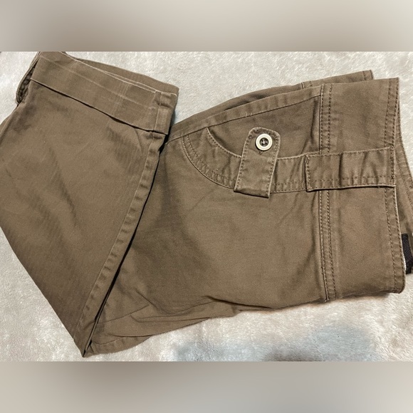 Capri pants - Picture 1 of 1